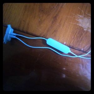 Teal Wireless Headphones No Ear Pieces Magnetic